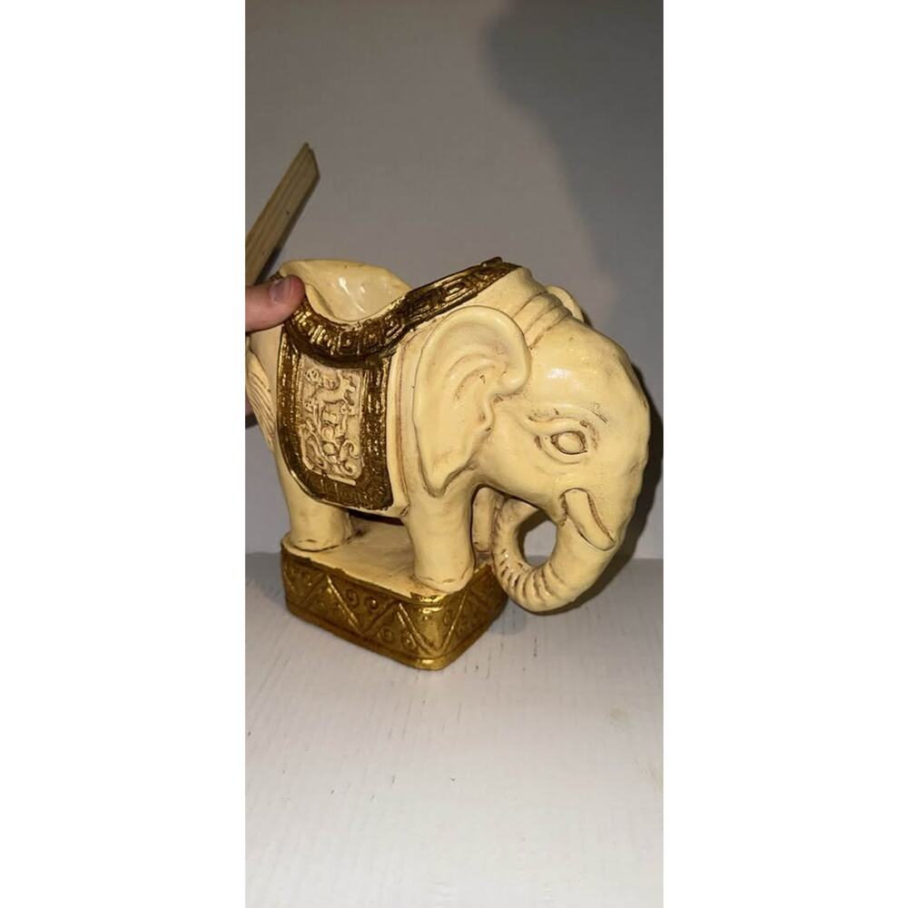 Elephant Planter - Picture 7 of 10